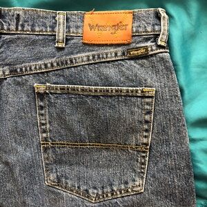 Wrangler Men's Denim Relaxed Fit Straight Blue Jeans Size 38 x 29 EUC
